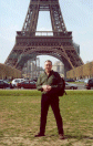 C'est moi au dessus de la Tour Eiffel, n'est pas?